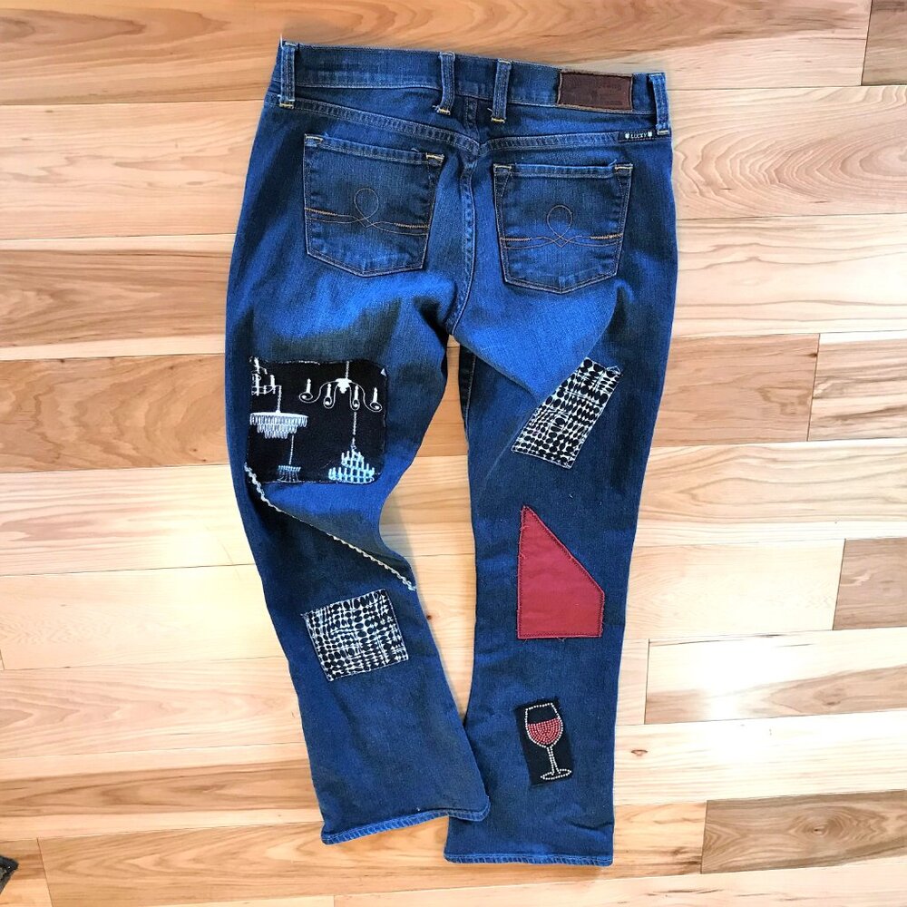 Upcycled Patchwork Jeans, Eclectic Wineglass Cityscape Design Size 6 - Picture 7 of 11